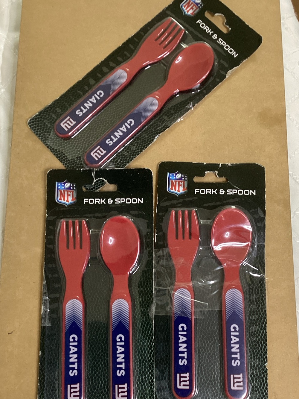 NFL toddler Giants , fork, and spoon set.